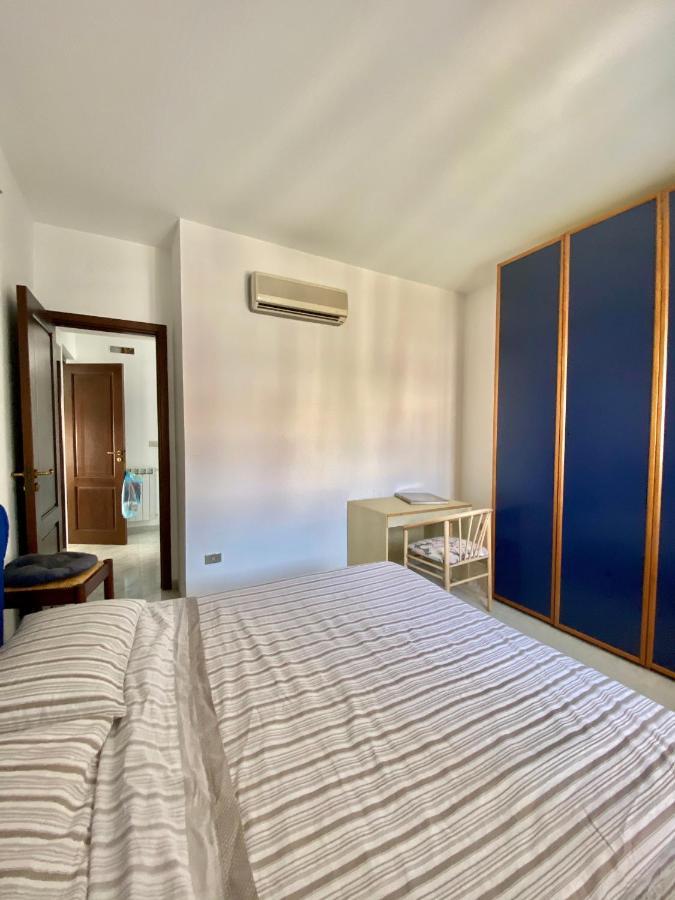 Residence Elios - Luxury Brancaleone Marina Eksteriør bilde